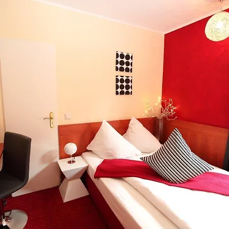 Hotel Falkenturm 2*