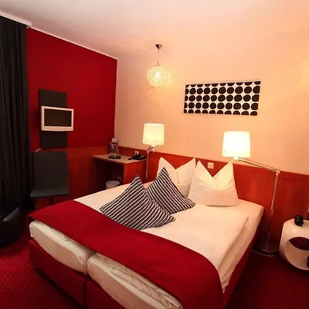 Falkenturm Otel Münih