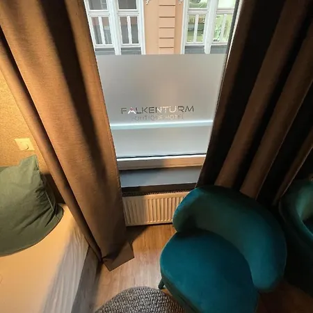 Hotell Falkenturm 2*