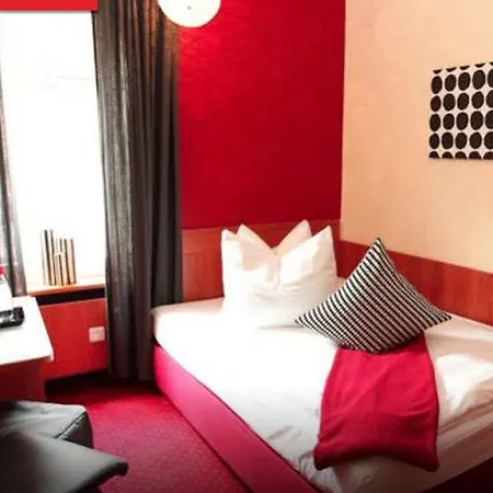 Hotel Falkenturm 2*