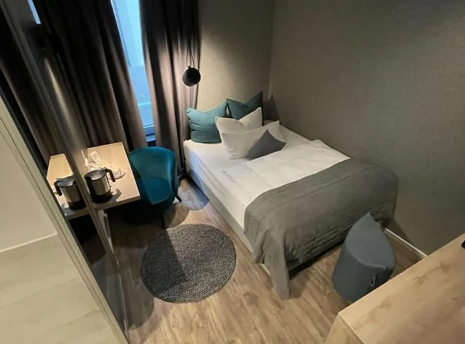 Hotel Falkenturm 2*