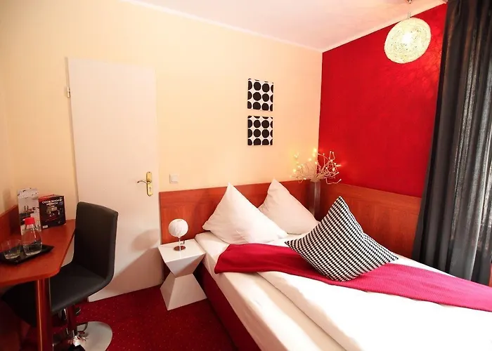 Hotel Falkenturm 2*