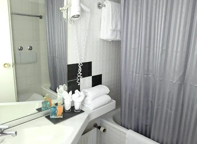 Hotel Falkenturm 2*