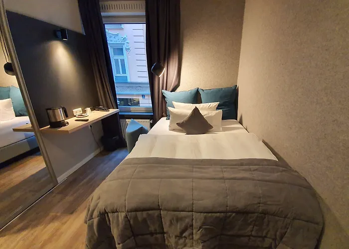 Falkenturm Hotel 2*