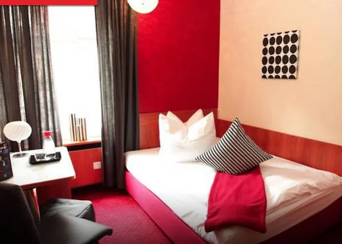 Hotel Falkenturm 2*