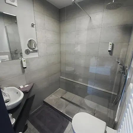 ホテル ファルケントゥルム 2*