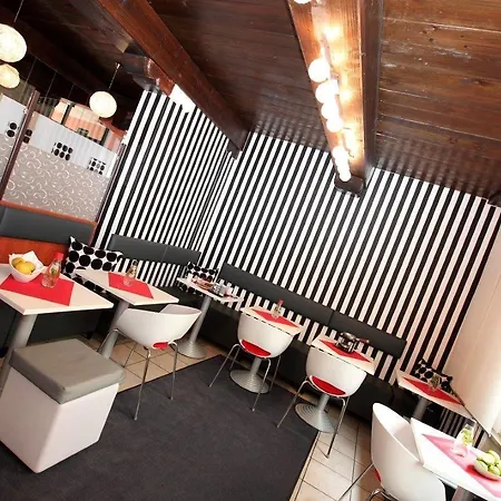 ファルケントゥルム 2*