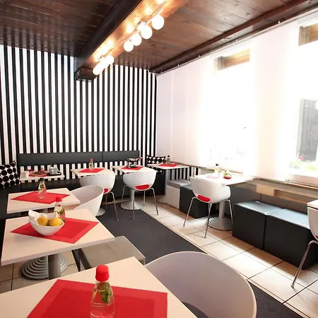 ホテル ファルケントゥルム ミュンヘン