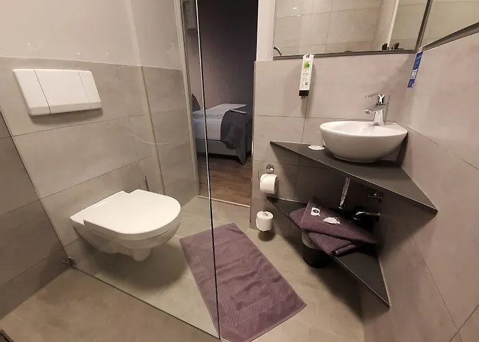Falkenturm Otel Münih